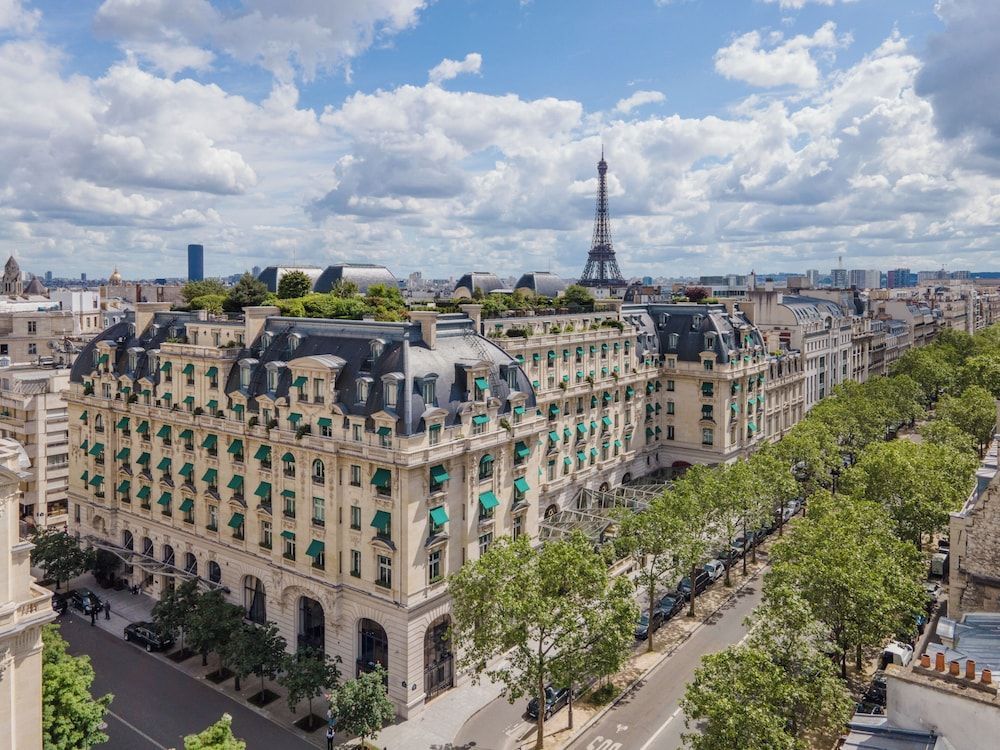 The Peninsula Paris 1