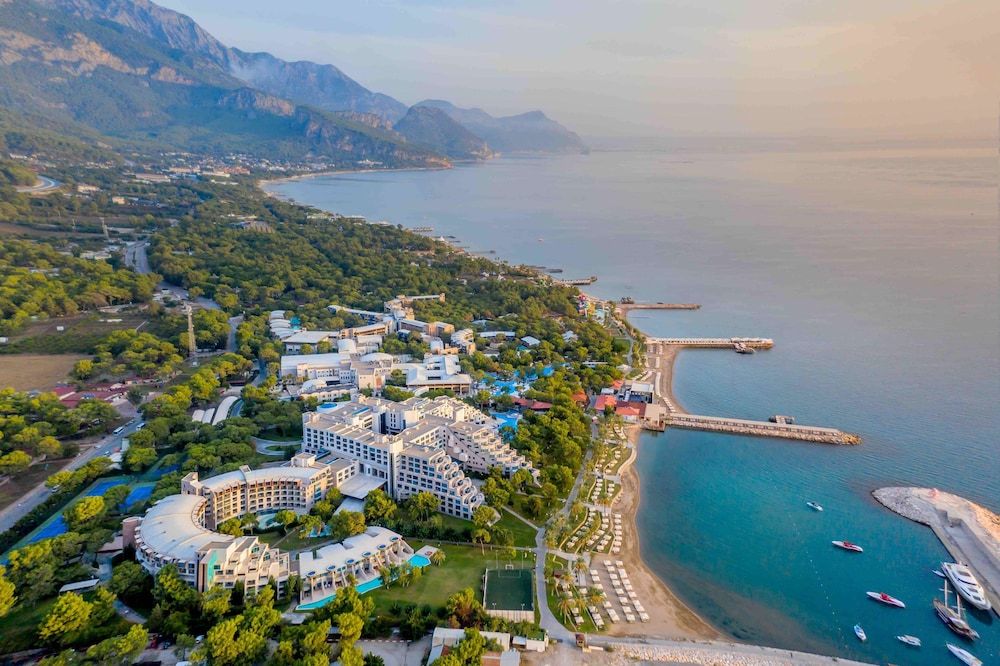 Rixos Sungate - The Land of Legends Access 1