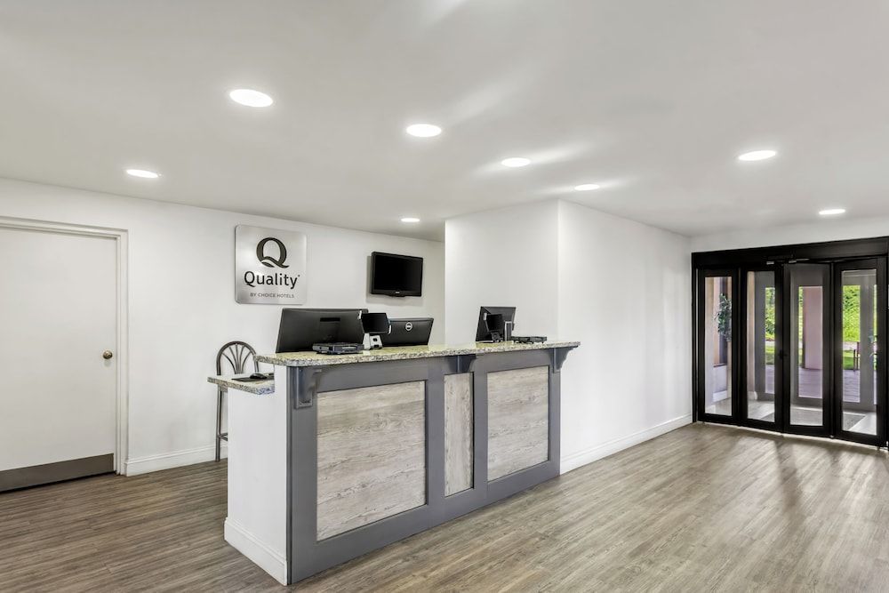 Quality Inn & Suites Ridgeland 2