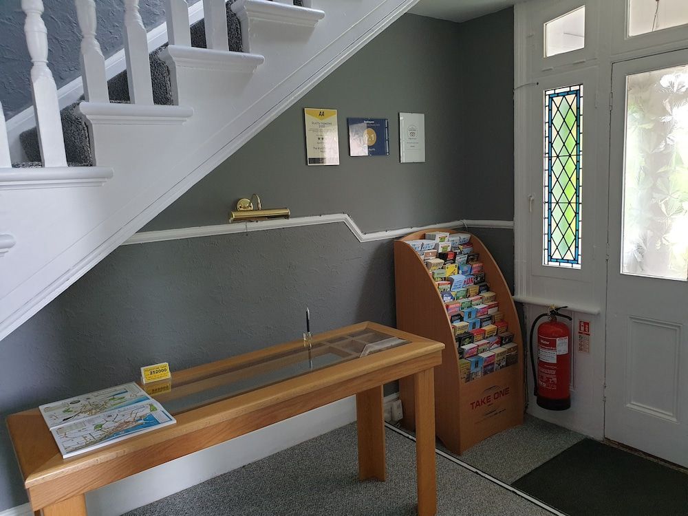 The Wycliffe Guest House 2