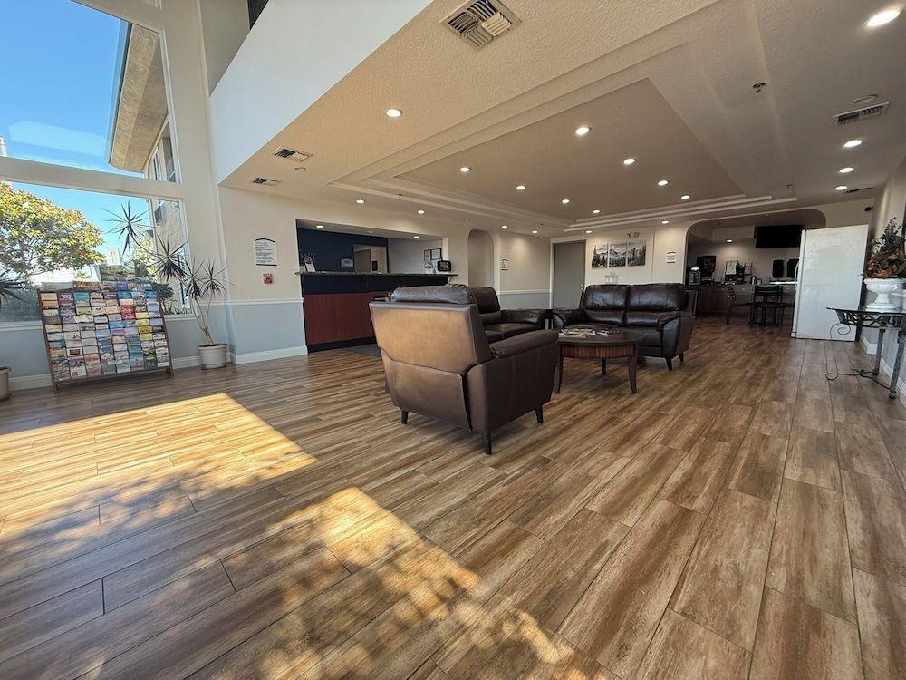 Baymont by Wyndham Manteca 2