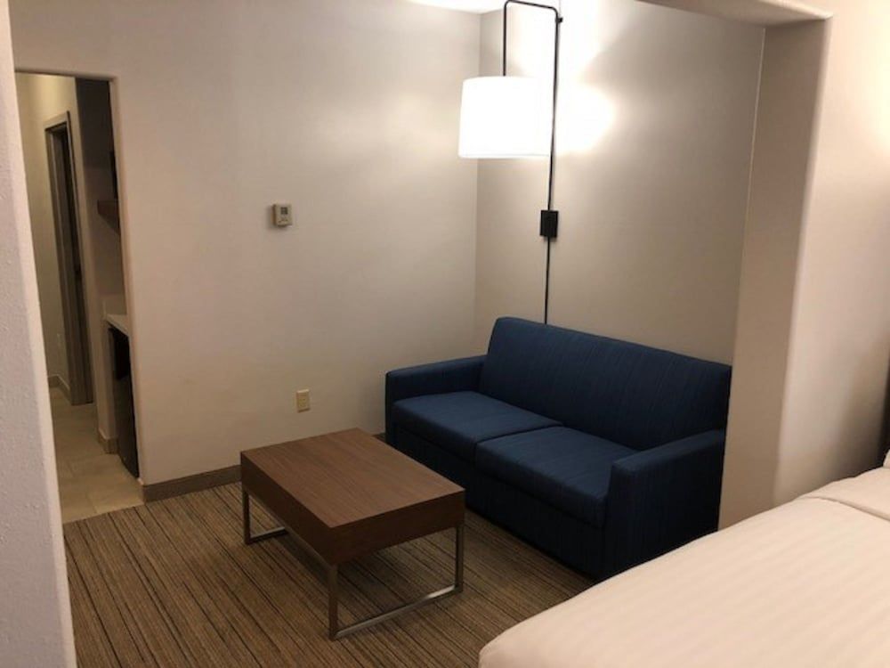 Holiday Inn Express & Suites RIO GRANDE CITY by IHG 2