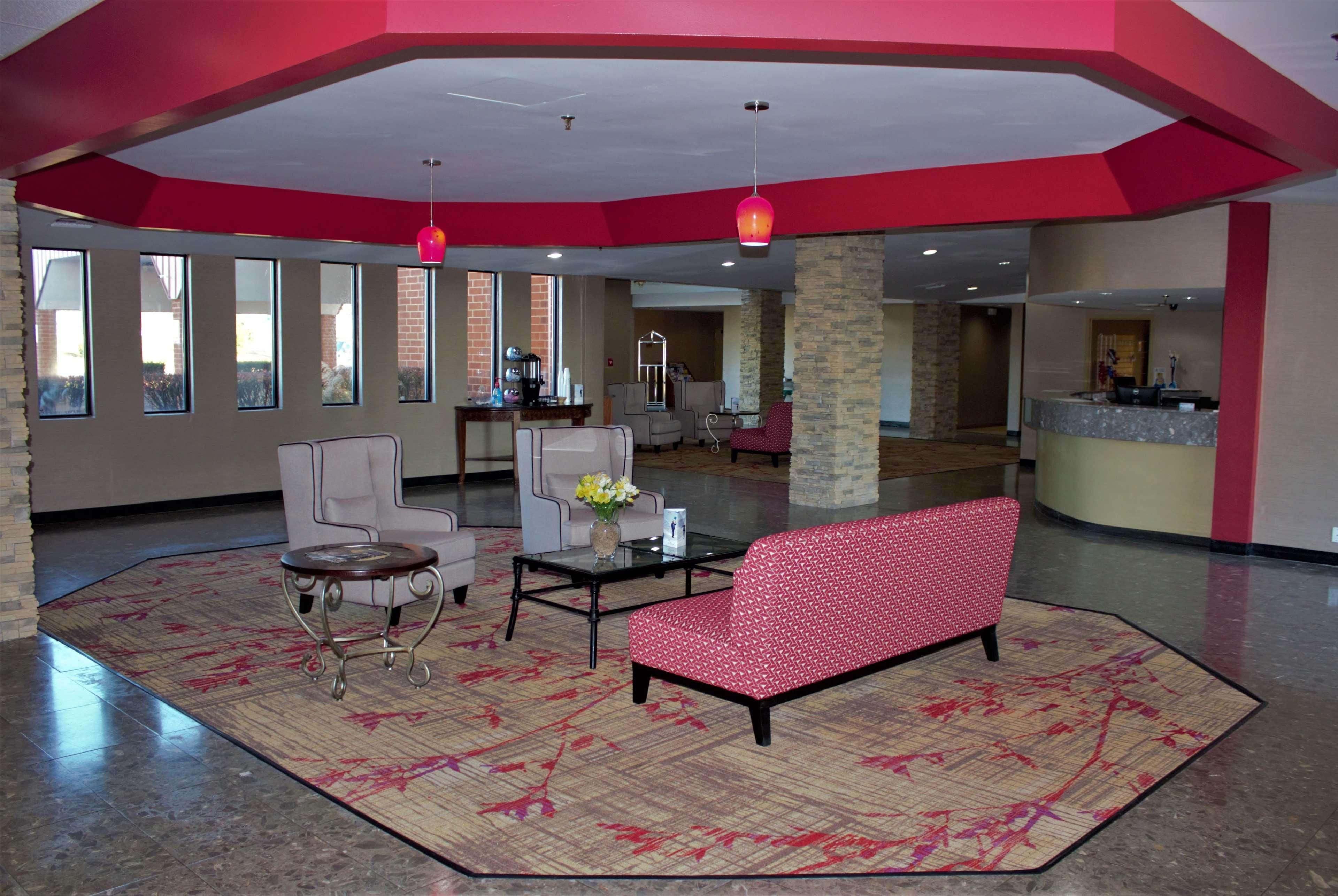 Ramada by Wyndham Wentzville 2