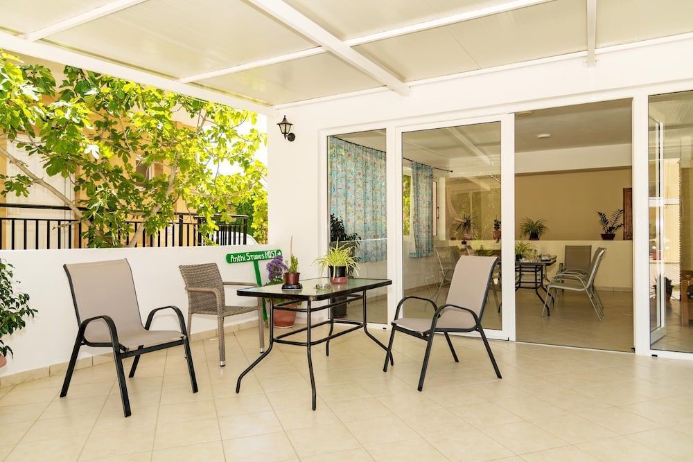 Anthi Studios & Apartments 2