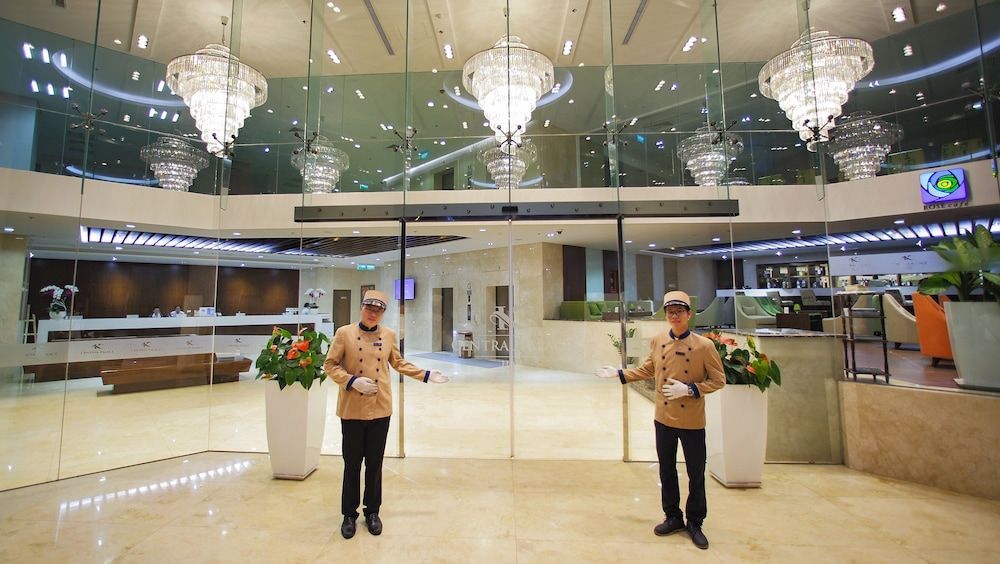 Central Palace Hotel 2