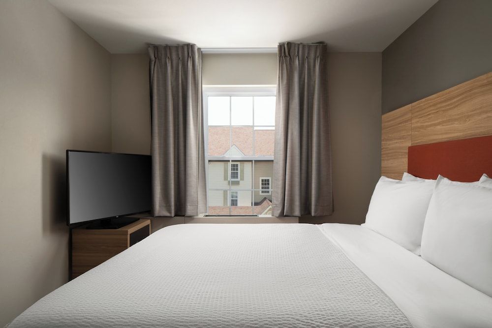 Candlewood Suites ST. LOUIS - ST. CHARLES by IHG 1