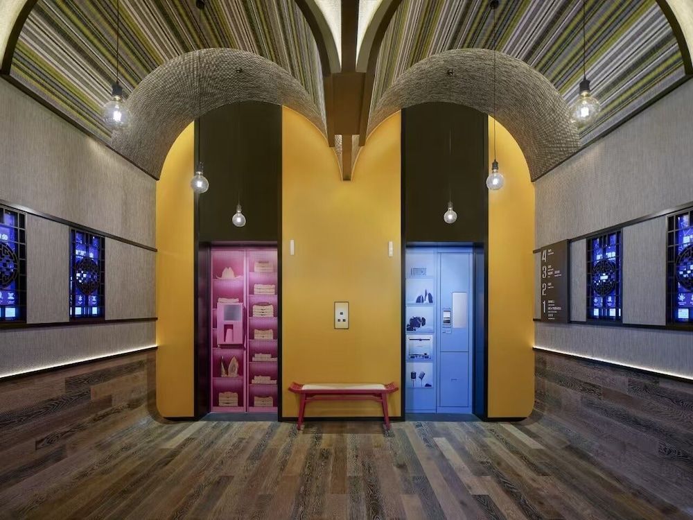 Moxy Ningbo Old Bund 2