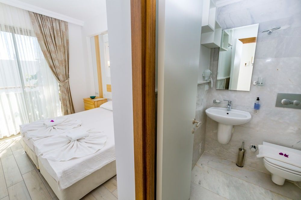 Defne Hotel 2