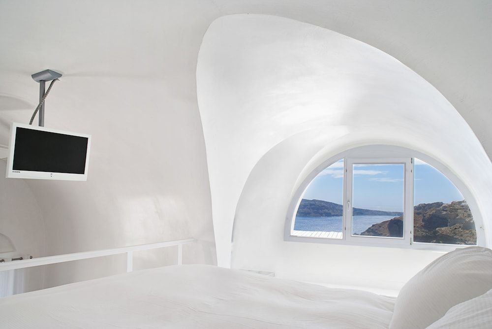 Katikies Santorini - The Leading Hotels Of The World 1