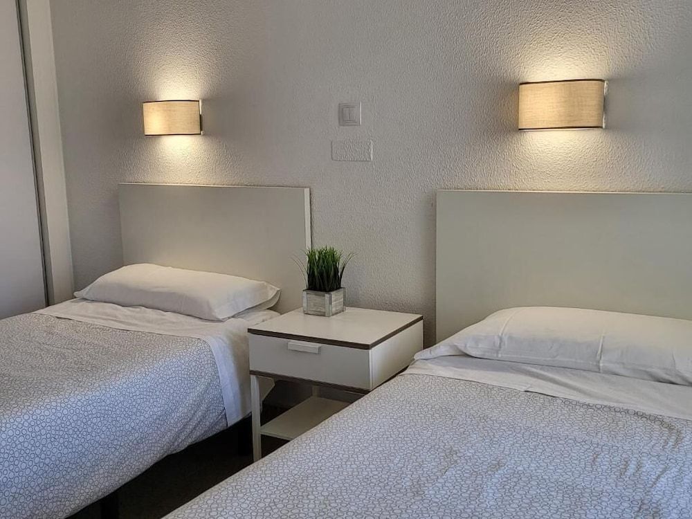 Las Camelias Apartments 1