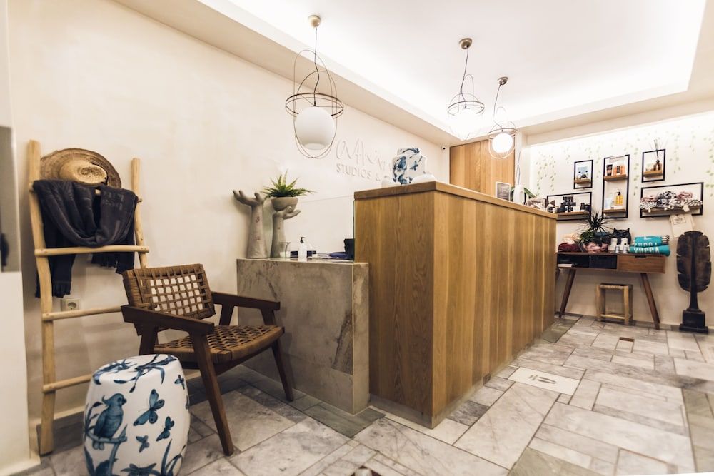 Athina Studios and Suites Plaka 2