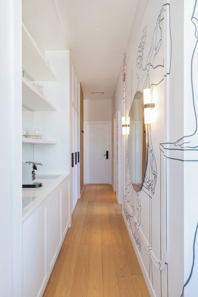 Agora Suites 2