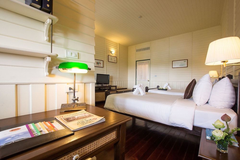Kalanan Riverside Resort 2