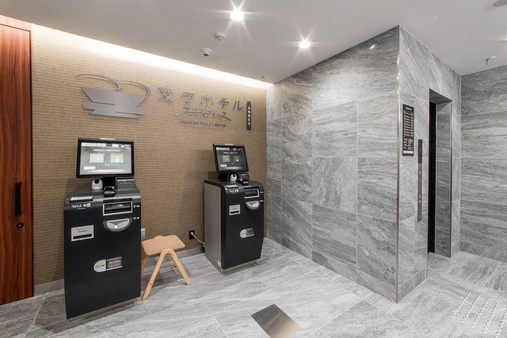 Henn na Hotel Express Osaka Namba Nipponbashi Annex 2
