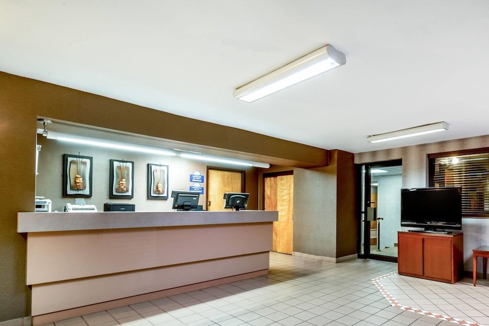 Days Inn by Wyndham Vineland 2