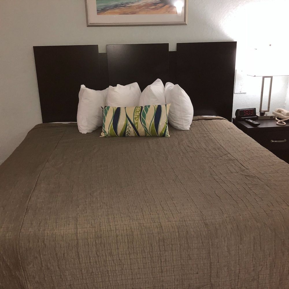 Ocean Plaza Motel 2