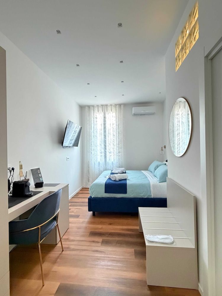 The Silk Rooms B&B 1