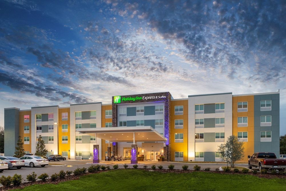 Holiday Inn Express & Suites WILDWOOD – THE VILLAGES by IHG 1