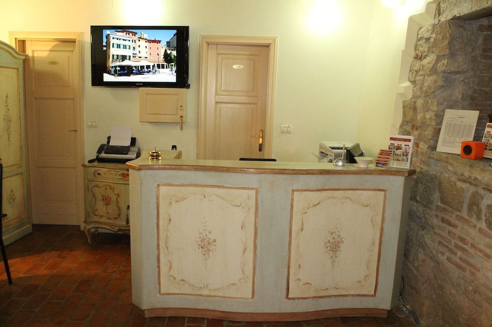 Residence PORTA ANTICA Centro Storico 2