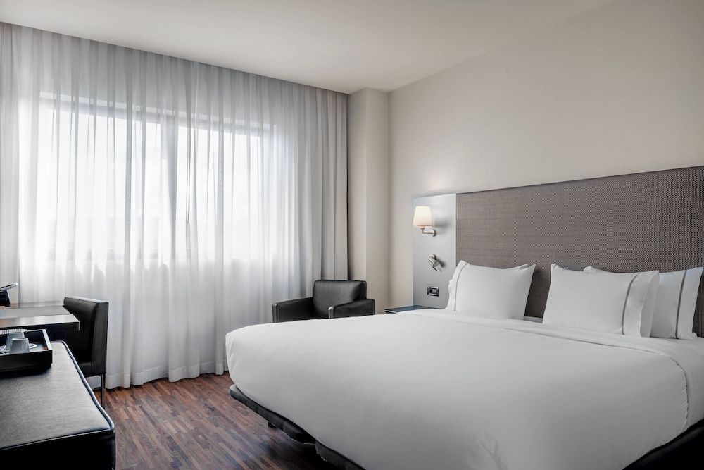 AC Hotel Gijón by Marriott 1