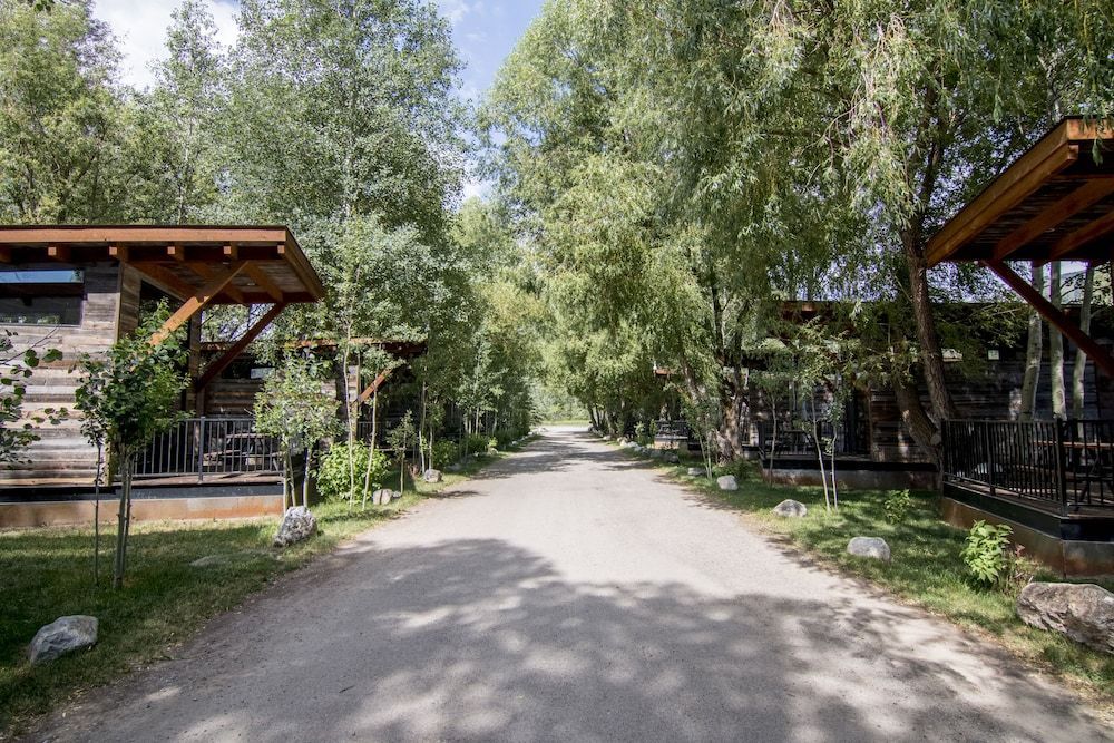 Fireside Resort 2