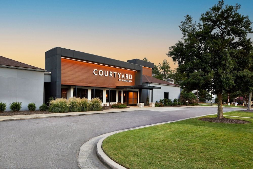 Courtyard by Marriott Memphis East/Park Avenue 1