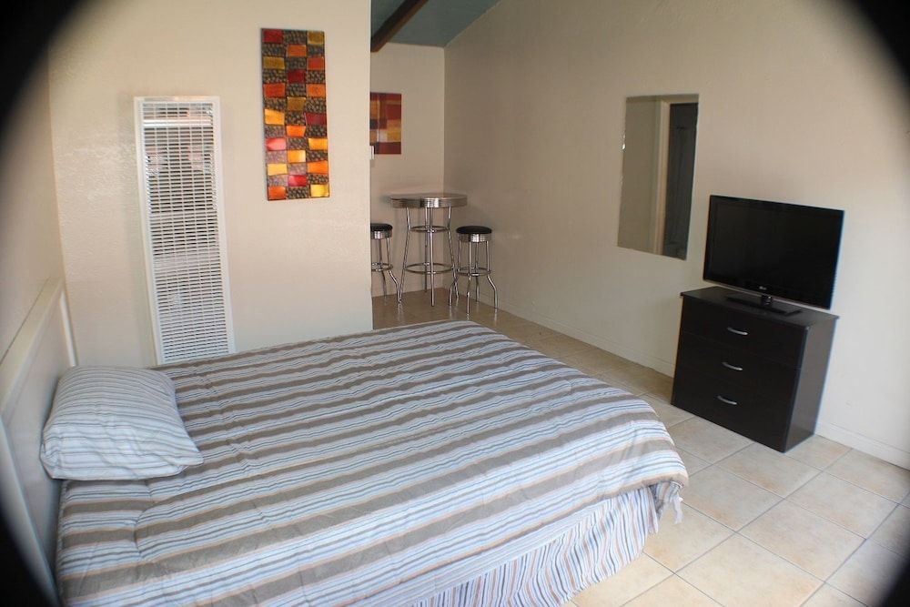 International Casa 1