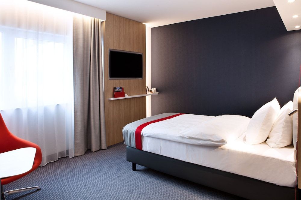 Holiday Inn Express SINDELFINGEN by IHG 2