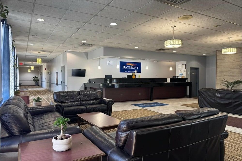 Baymont by Wyndham Queensbury/Lake George 2