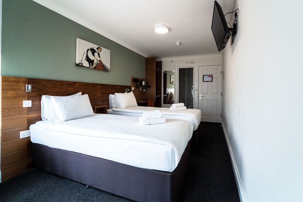 Chelsea Guest House 1