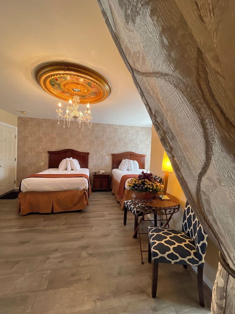 Chardonnay Lodge 1