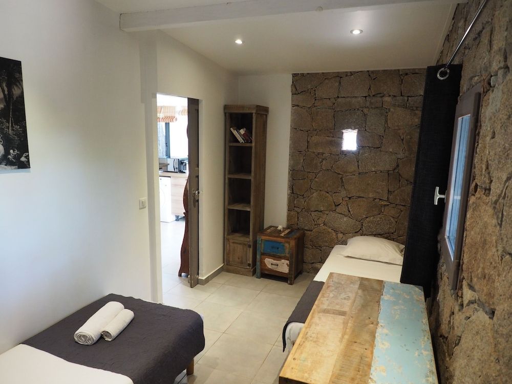 Maranatha, front de mer avec plage 2