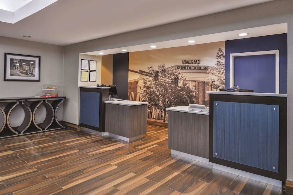 La Quinta by Wyndham Atlanta South - Newnan 1