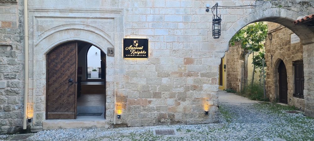 Ancient Knights Luxury Suites 1