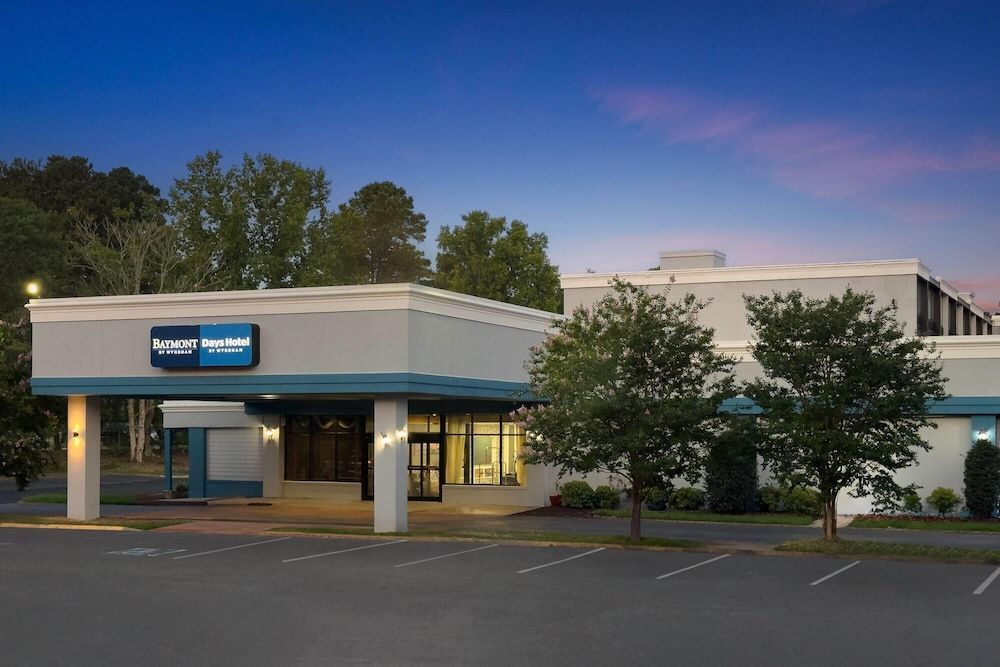 Days Hotel by Wyndham Williamsburg I-64 1