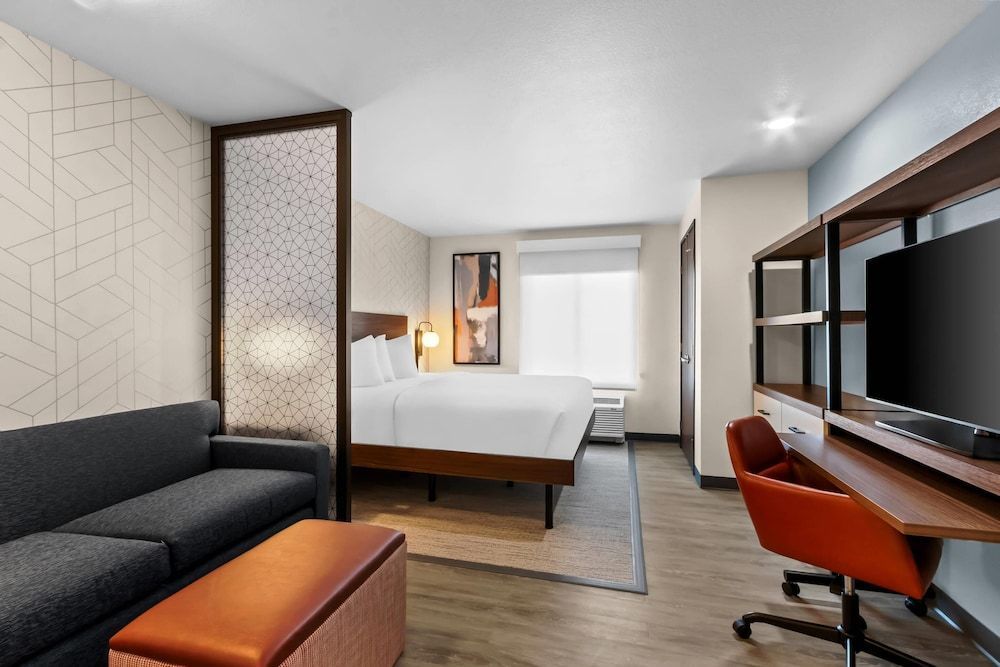 Everhome Suites Chandler Phoenix Fashion Center 1