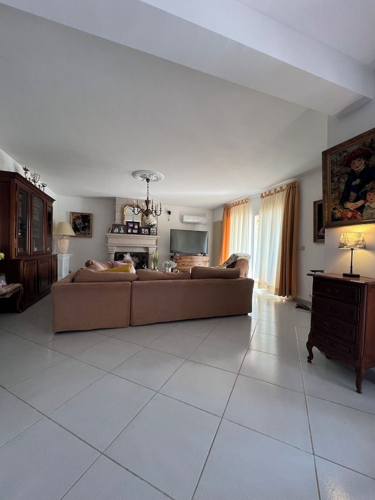 House Angeli 2