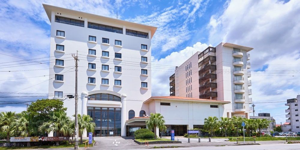Hotel Yugaf Inn Okinawa 1