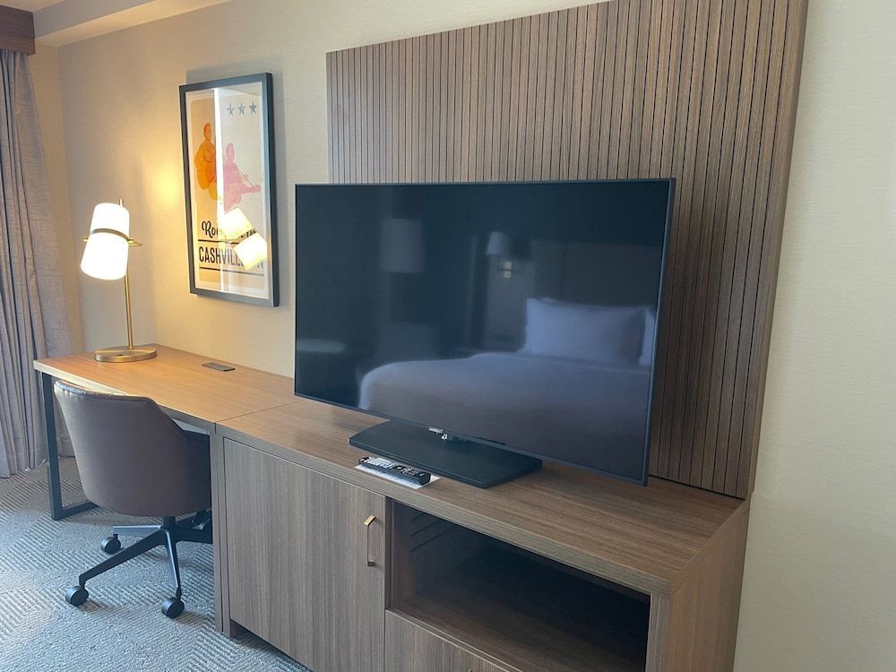 Holiday Inn NASHVILLE-VANDERBILT (DWTN) by IHG 2