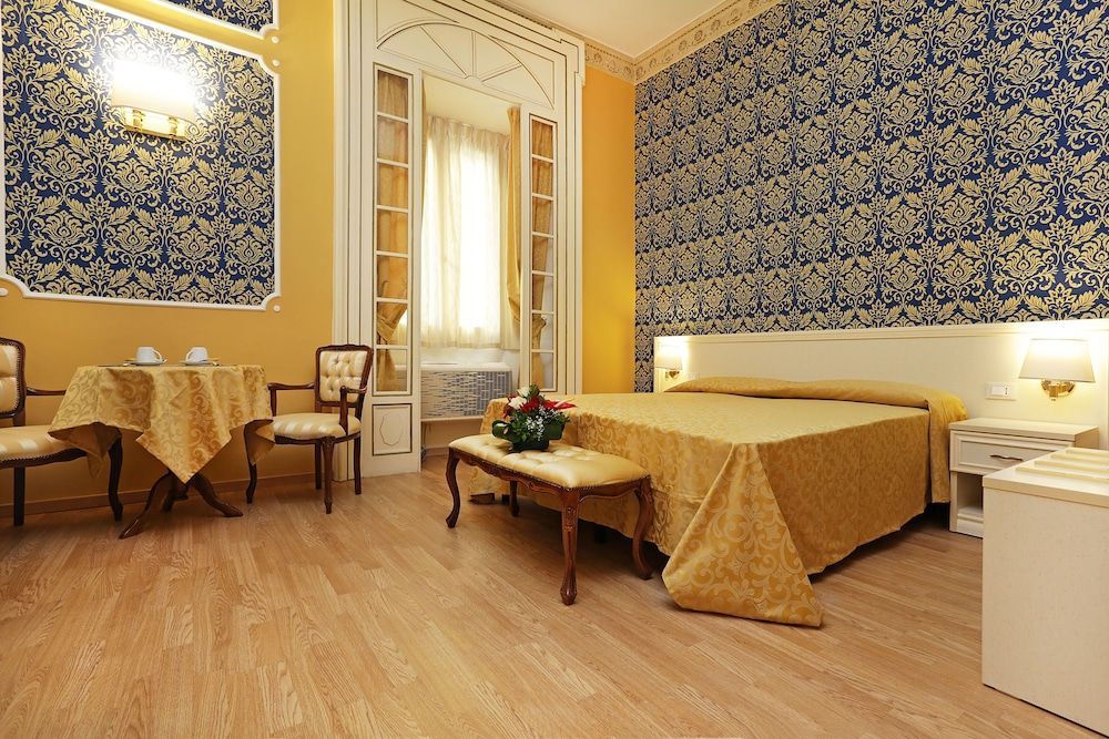 DG Prestige Room 1