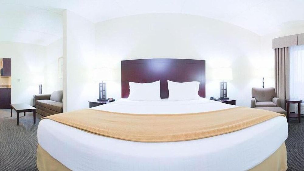 Holiday Inn Express & Suites CHICAGO WEST-O'HARE ARPT AREA by IHG 2