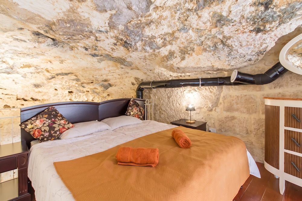 Pleasant Stone House & Jacuzzi St Martin 2