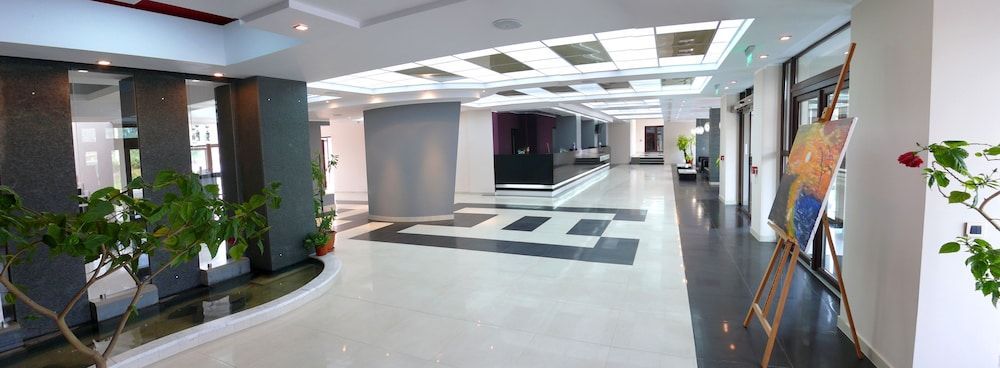 Black Tulip Hotel 2
