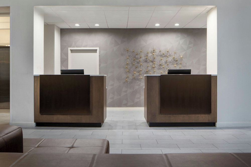 SpringHill Suites by Marriott Dallas Downtown / West End 2