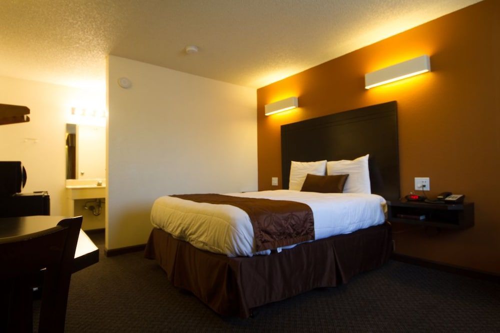 Rodeway Inn Wine Country 2