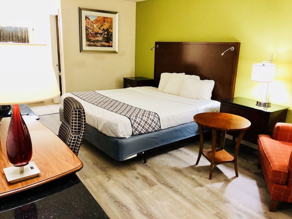 Budget Lodge Churchland 1