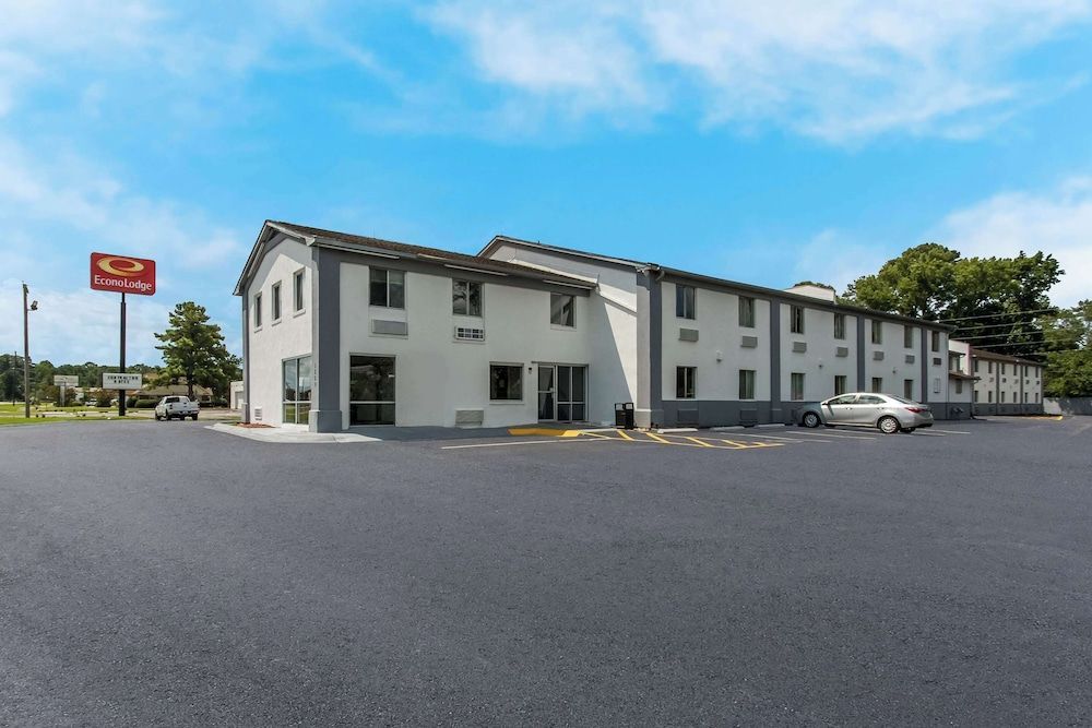 Econo Lodge Cherry Point 1