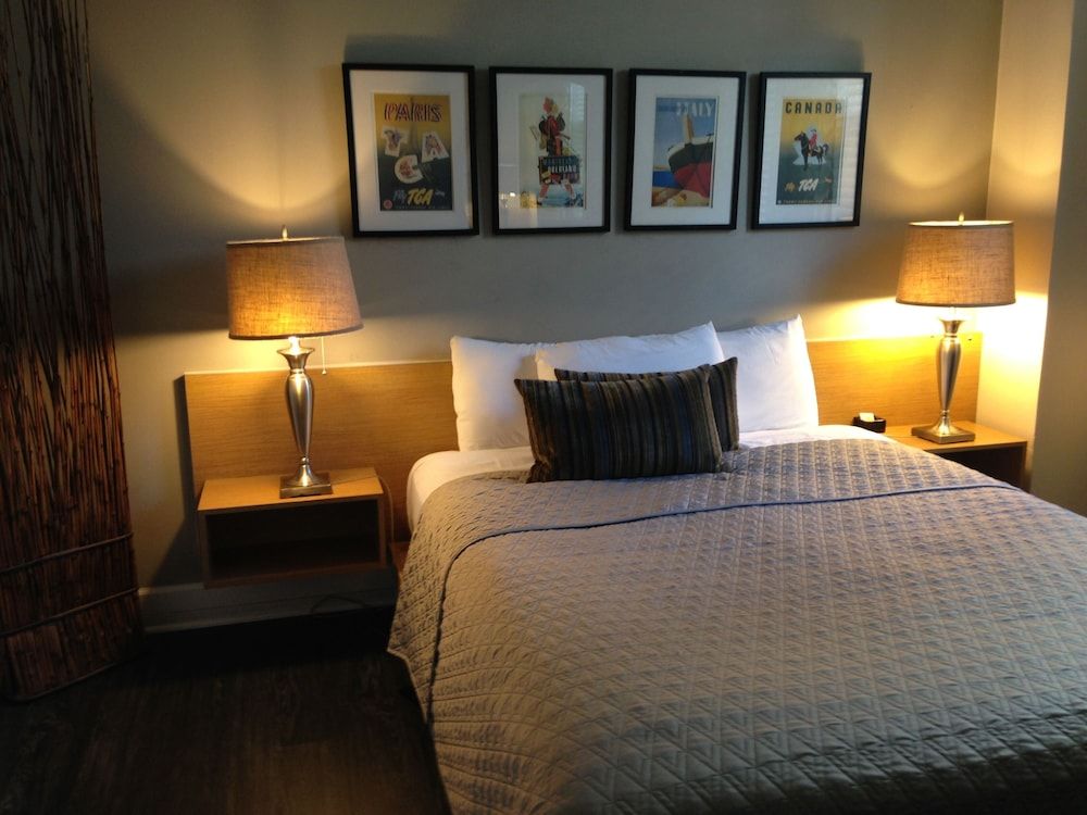 Touchstone Hotel - City Center 2