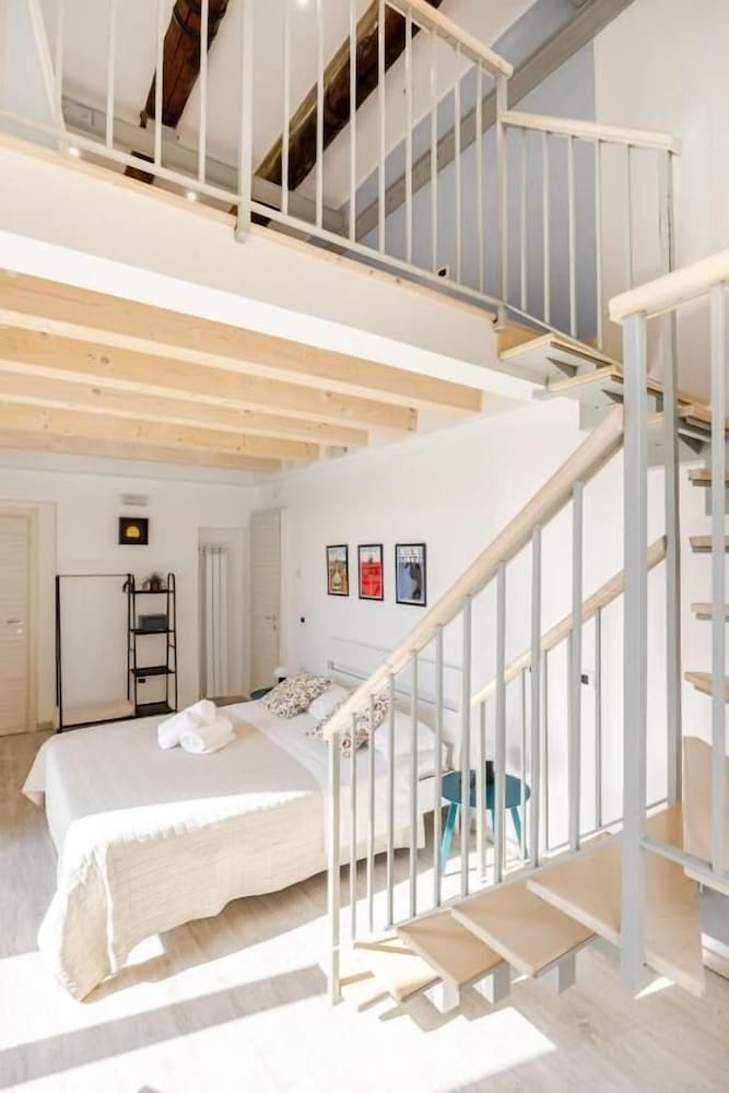 NALUSA ROOMS IN CENTRO A TOLEDO 2