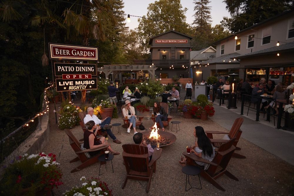 Calistoga Inn Restaurant & Brewery 1